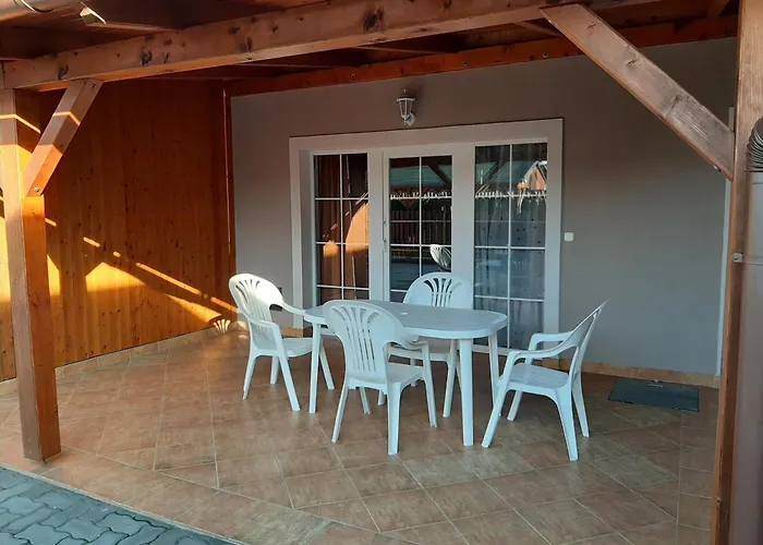 شقة 22 Feroehelyes بالاتوليلّي